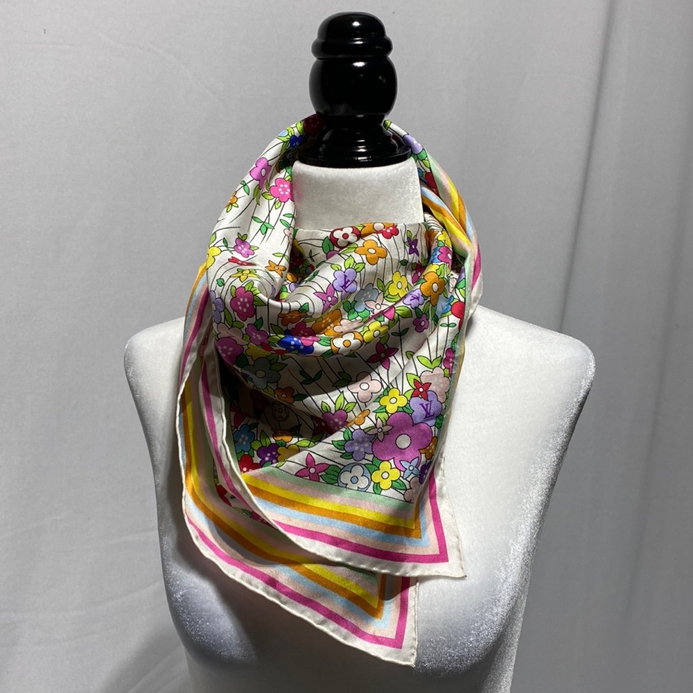 Louis Vuitton scarf